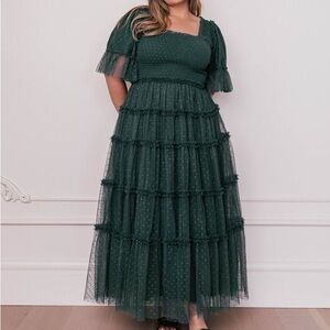 Elegant Green Tiered Maxi Dress